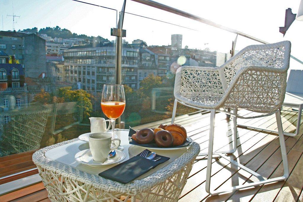 Gran Hotel Nagari Boutique & Spa Vigo Eksteriør billede A typical balcony in Vienna