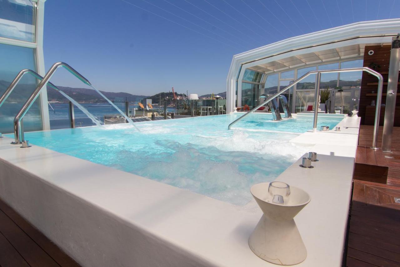 Gran Hotel Nagari Boutique & Spa Vigo Eksteriør billede The rooftop pool