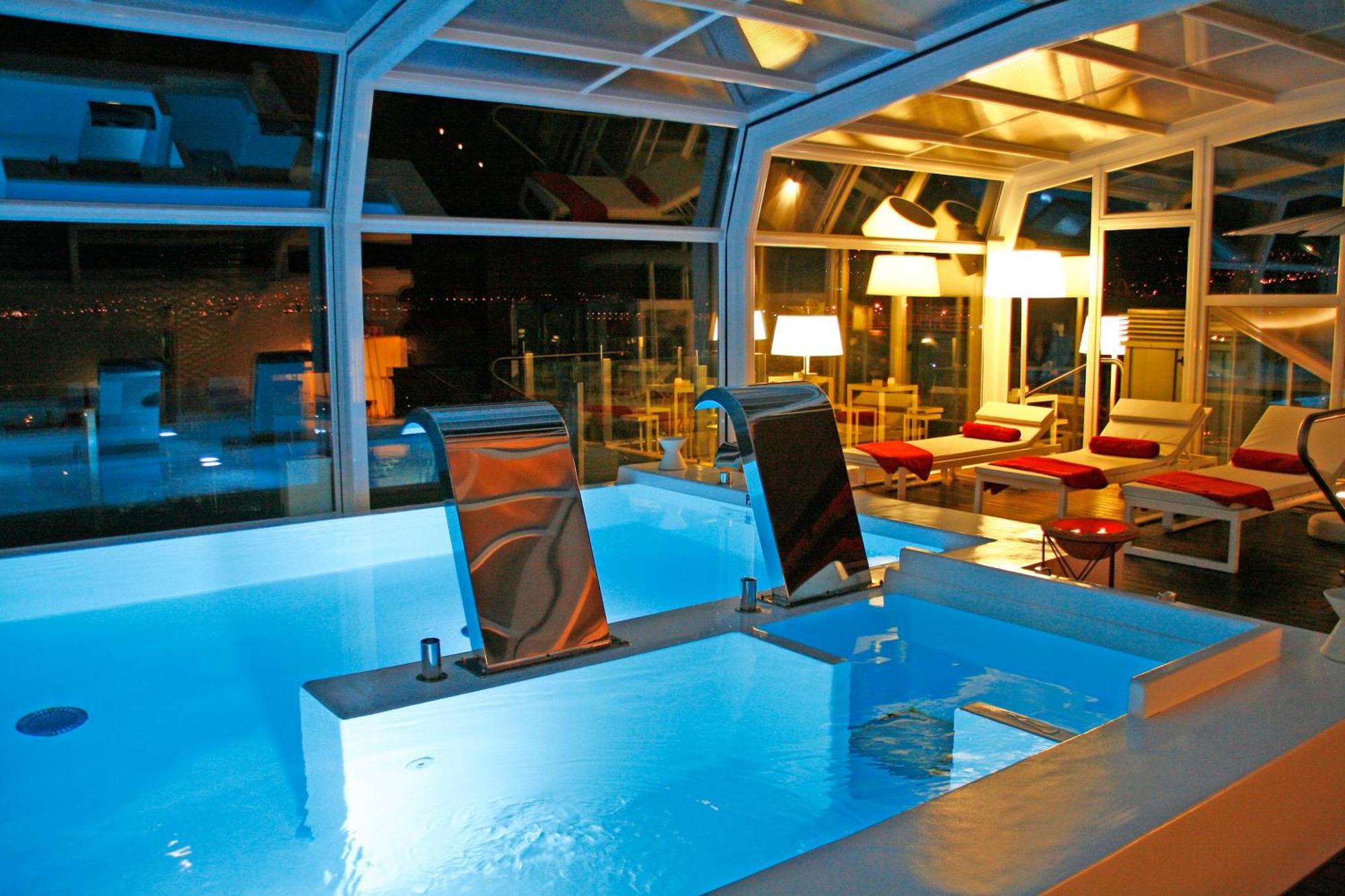 Gran Hotel Nagari Boutique & Spa Vigo Eksteriør billede Solarium on board of a cruise ship